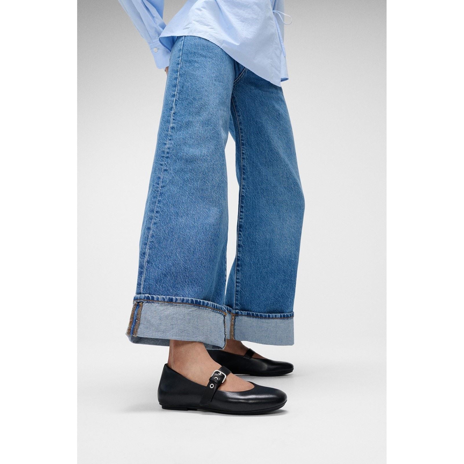 Fitflop Delicato Leather Women's All Black Narrow Fit Shoes