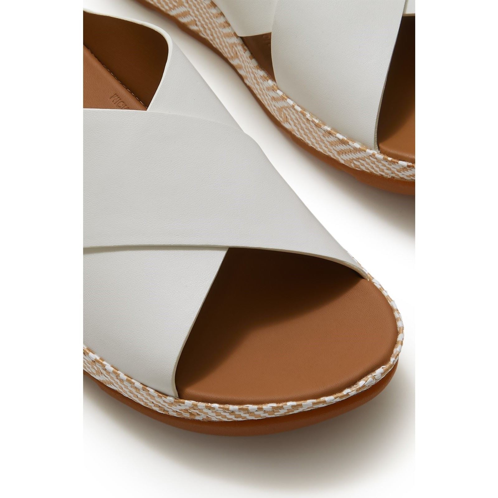 Fitflop Lulu Lux Graphic-Weave Leather Women's Urban White Sandals