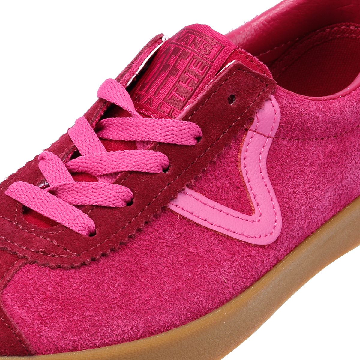 Vans Sport Low Suede Women's Fushsia Trainers