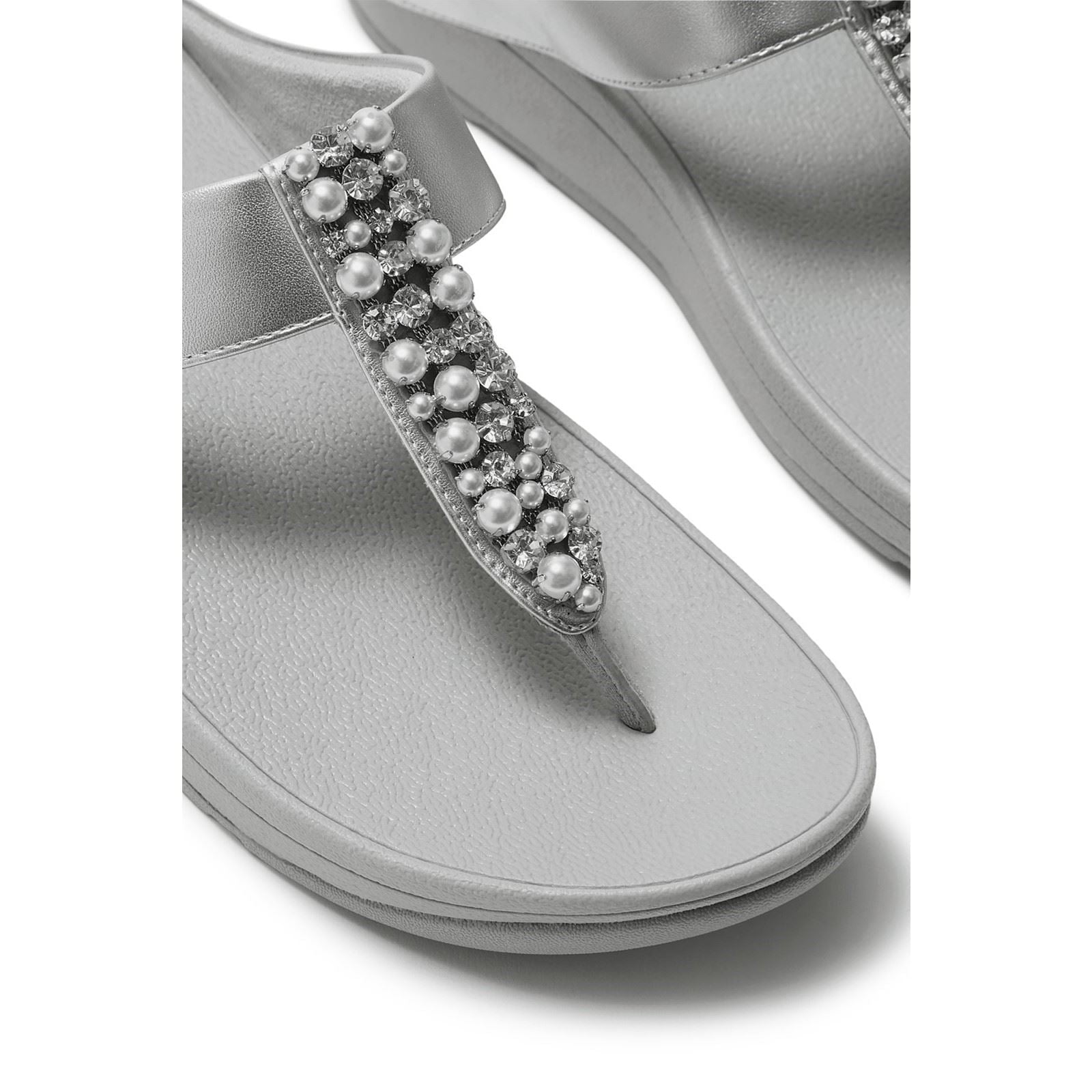 Fitflop Fino Toe-Post Polyurethane Women's Silver Sandals