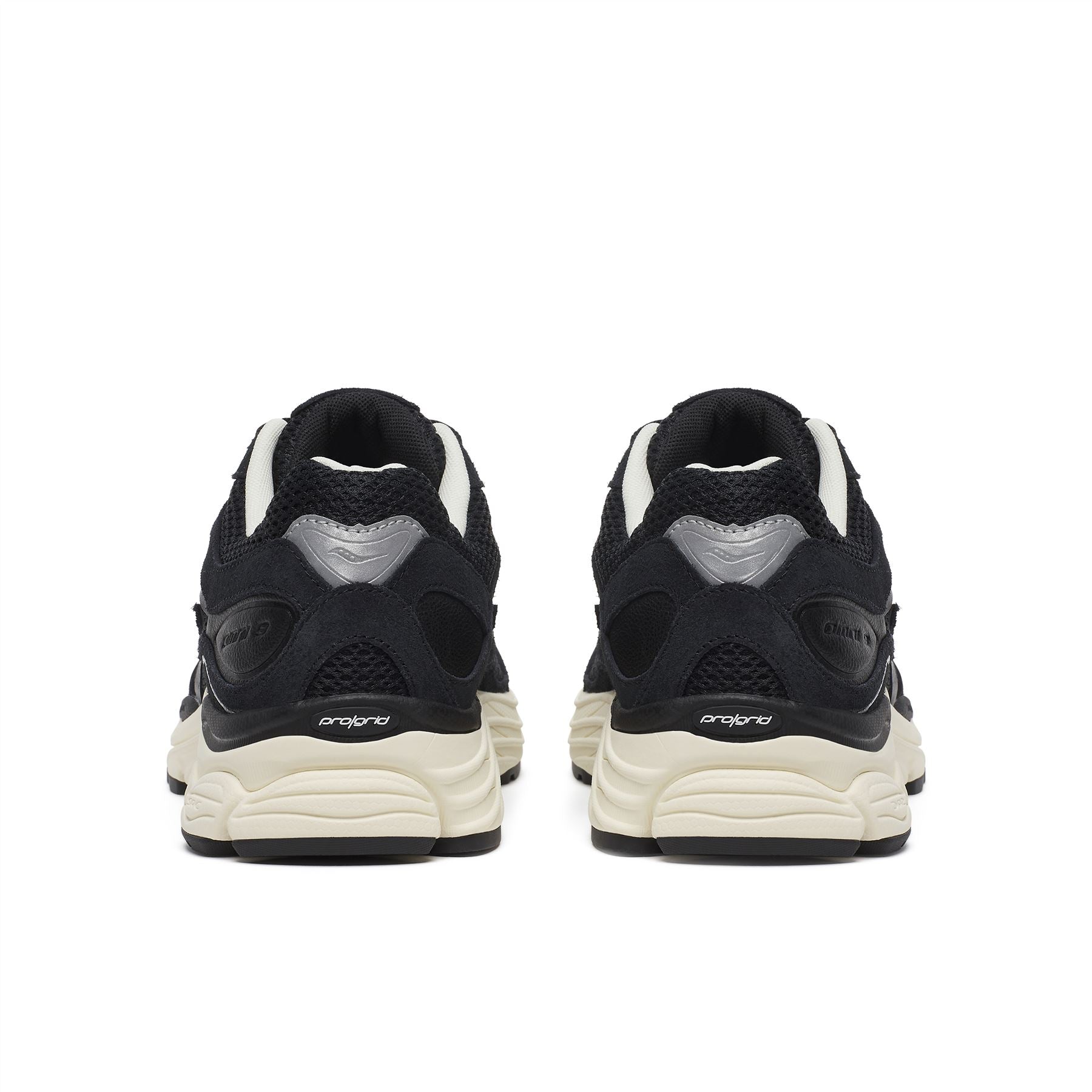 Saucony ProGrid Omni 9 Black/Cream Trainers