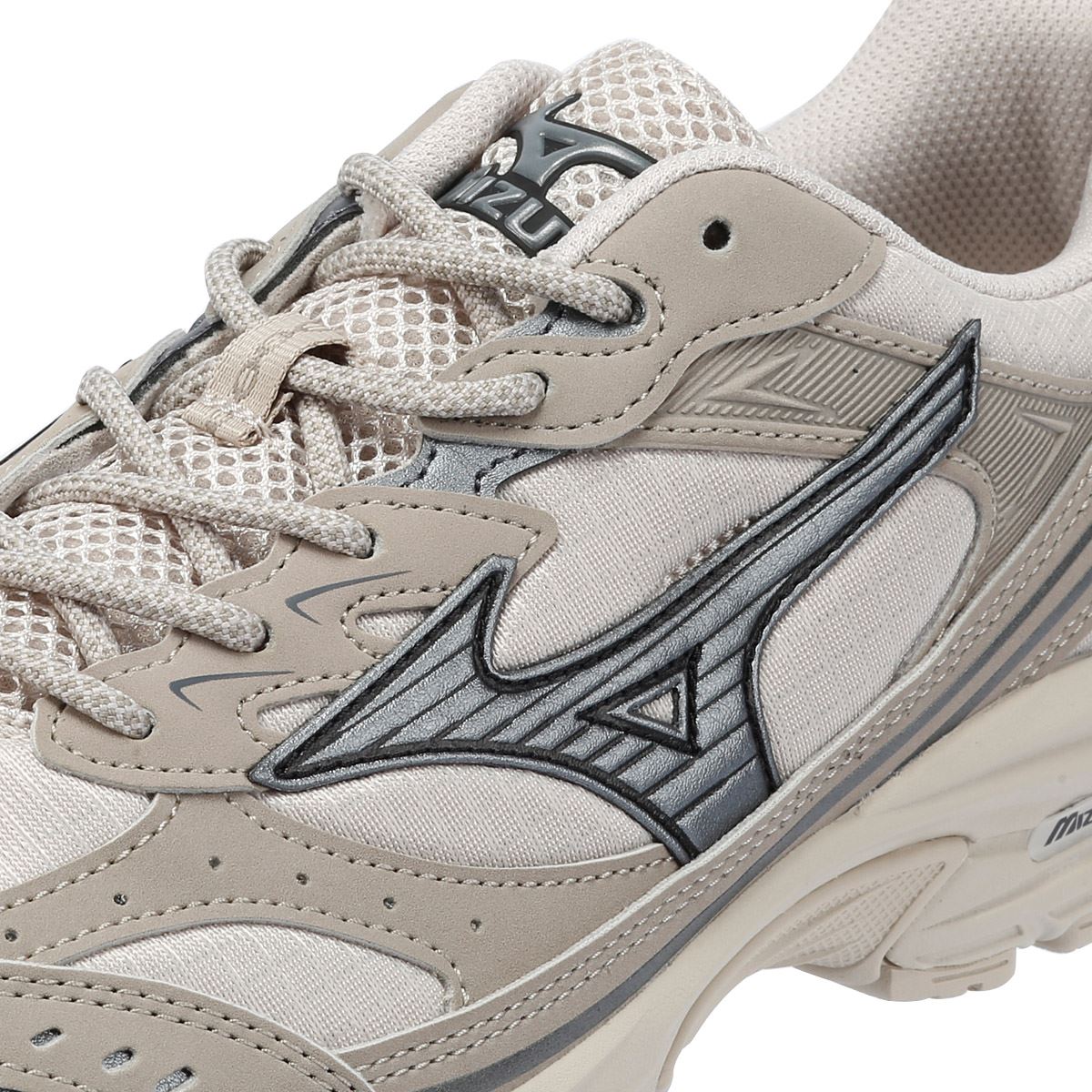 Mizuno MXR Tech Beige Trainers