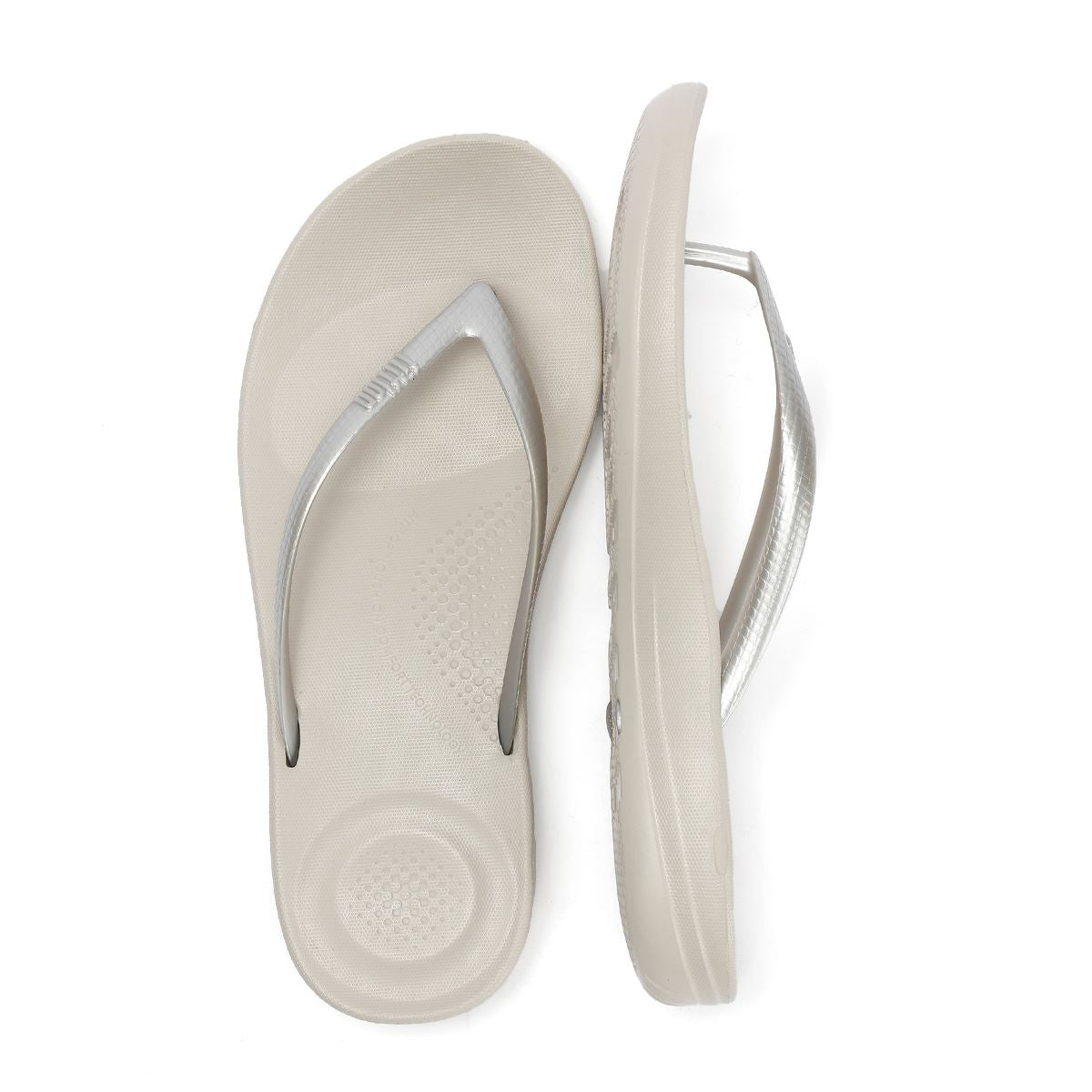 FitFlop Iqushion Ergonomic Women's Silver Flip Flops