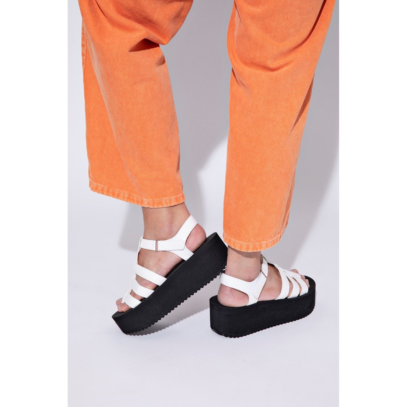 Rocket Dog Helio Terrence Synthetic Women's White Wedges