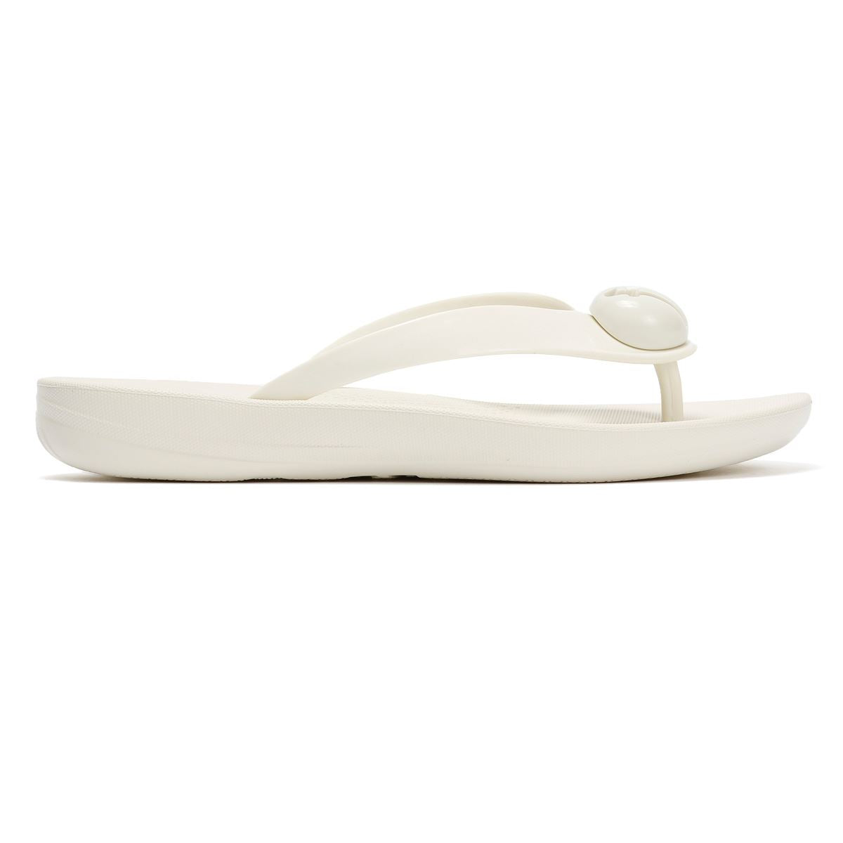 FitFlop Iqushion Glossy Button Women's Cream Flip Flops