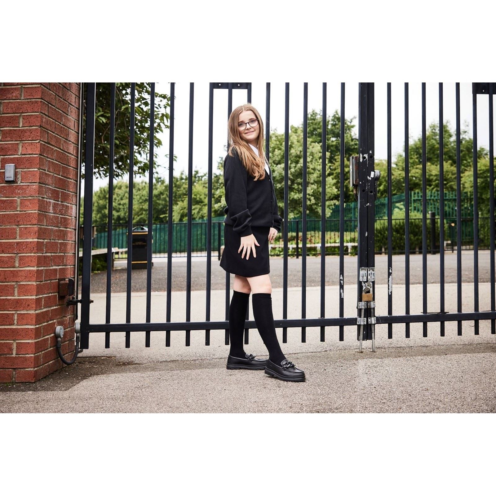 Pod Mina Leather Youth Girl's Black Loafers