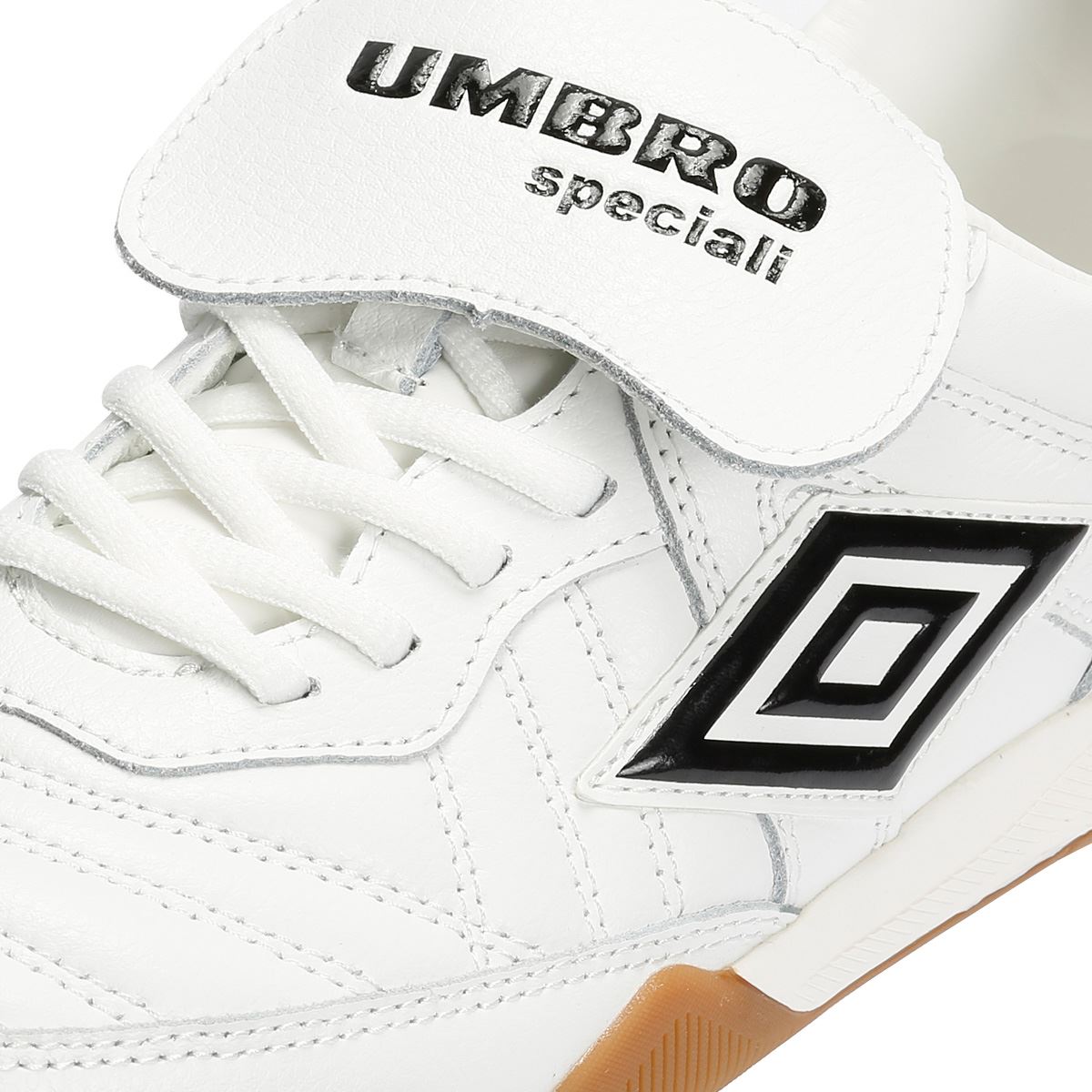 Umbro Speciali TR Leather White/Black Trainers