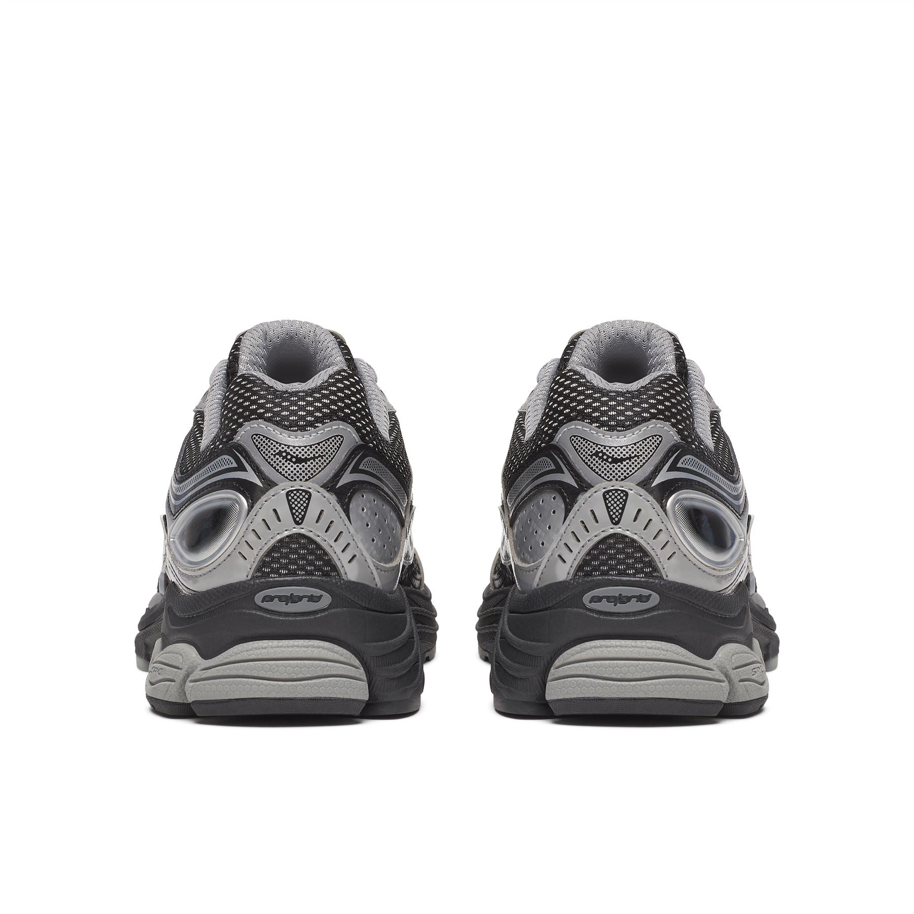 Saucony Progrid Omni 9 Black/Silver Trainers