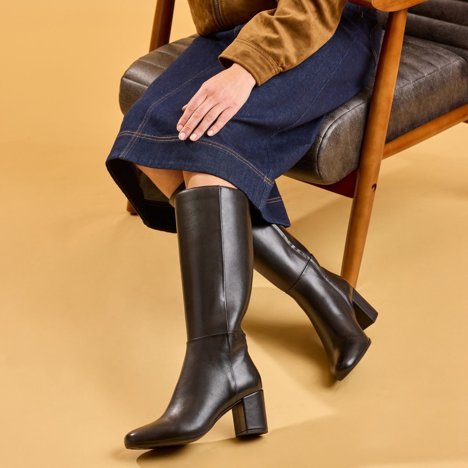 Hush Puppies Oprah Long Leather Women's Black Heeled Knee High Boots