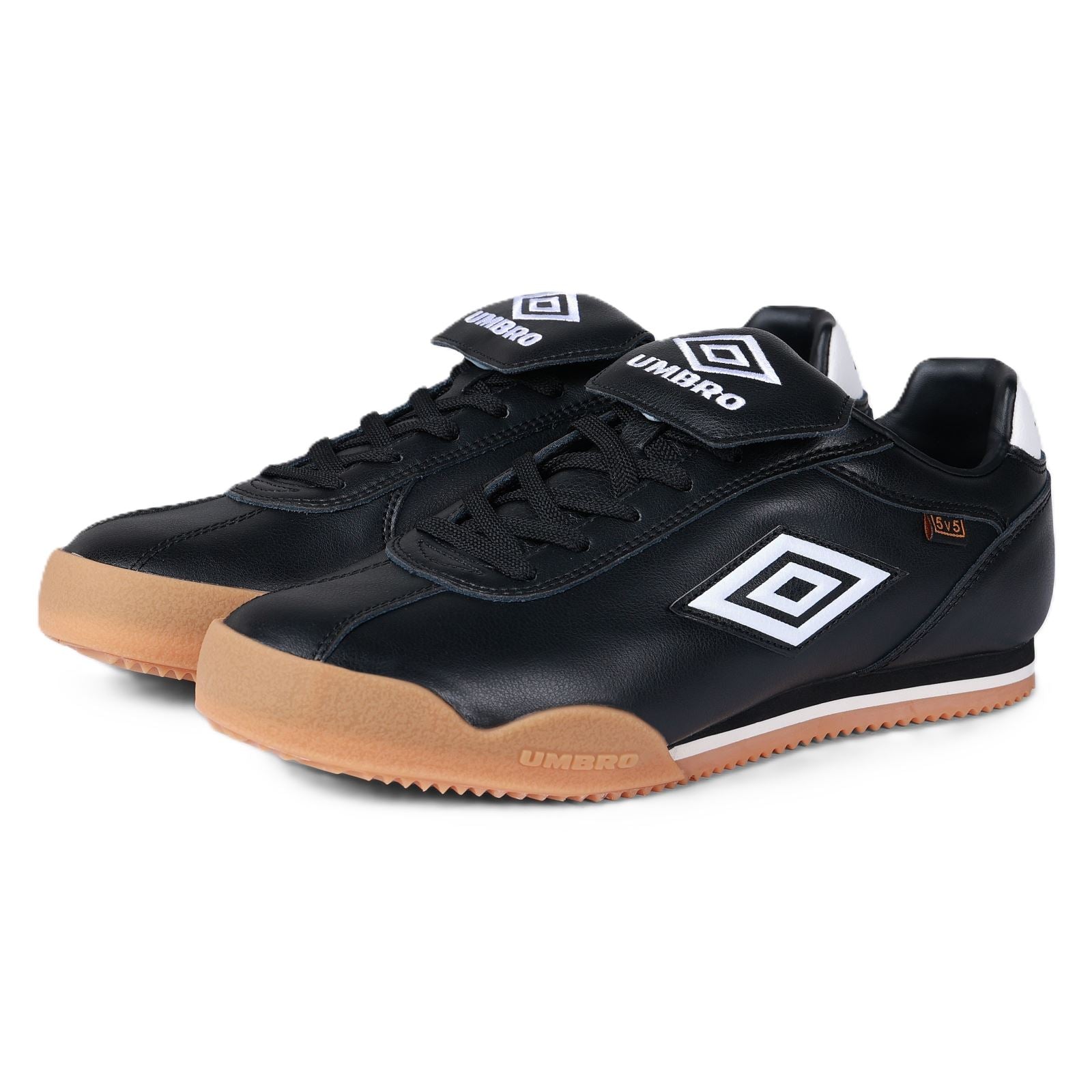 Umbro 5V5 Leather Black/Antique White Trainers
