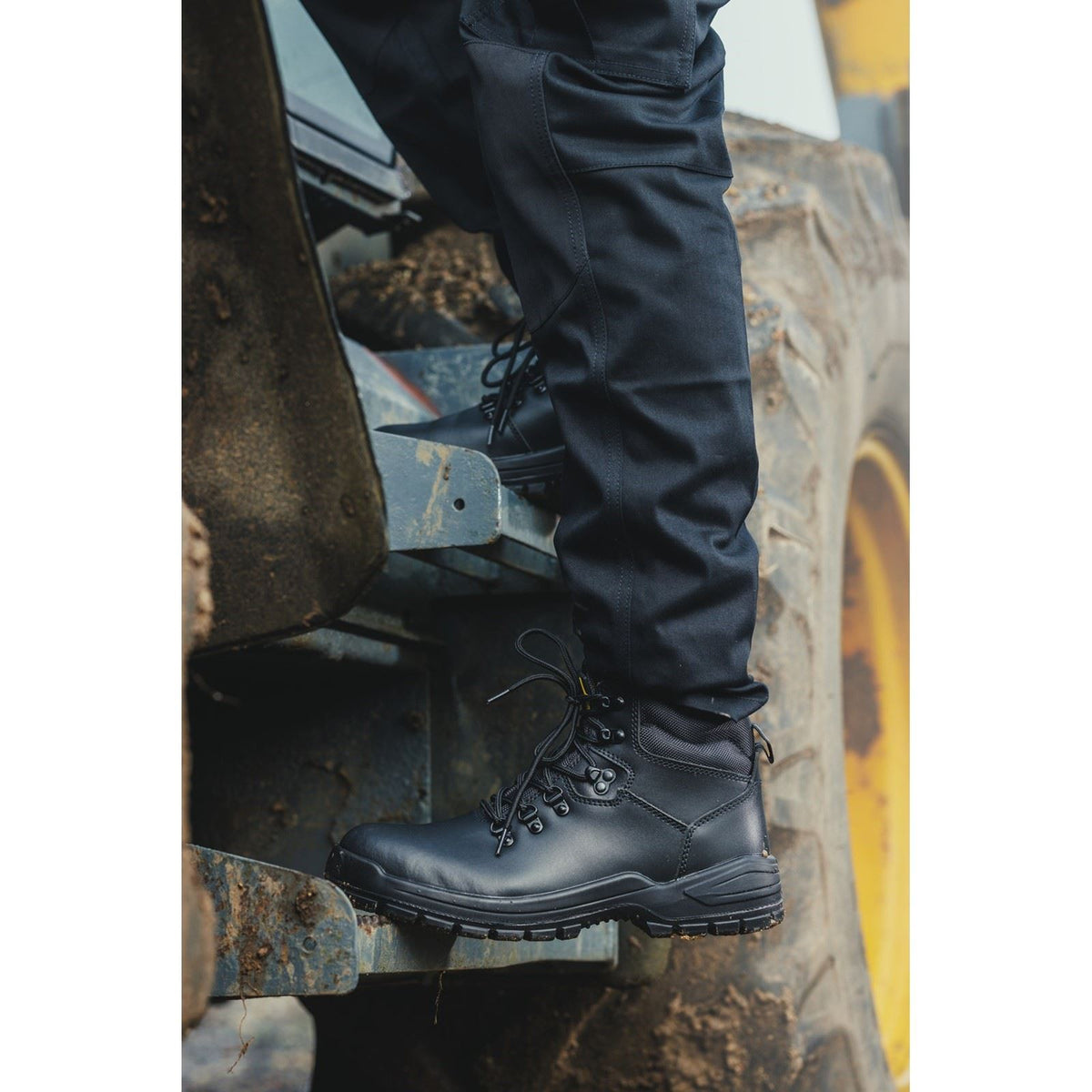 Amblers Safety 258 Leather Black