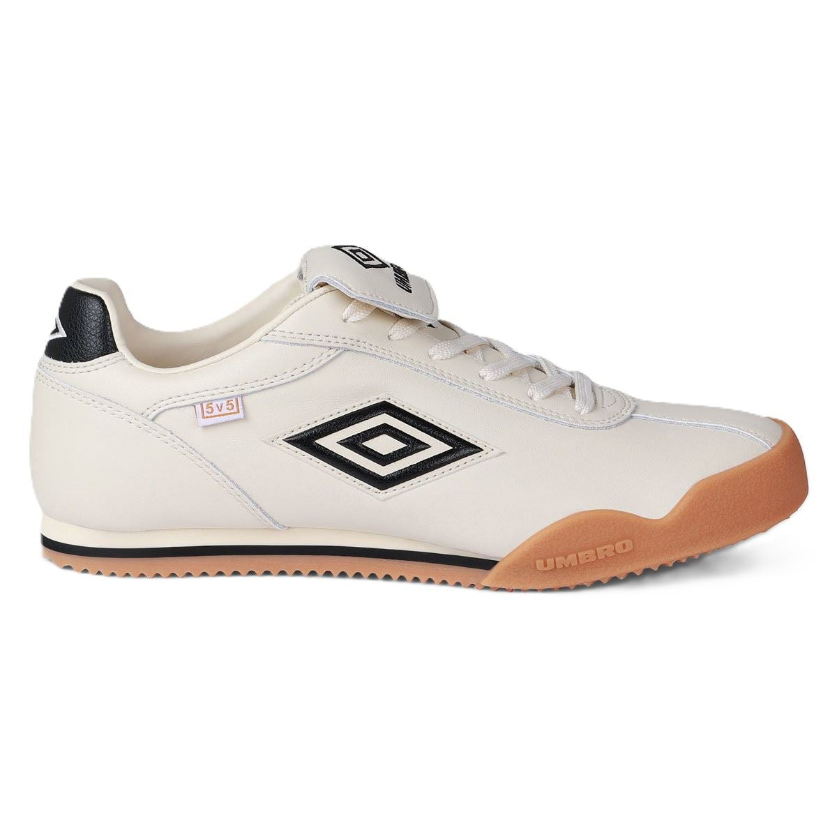 Umbro 5V5 Leather Antique White/Black Trainers