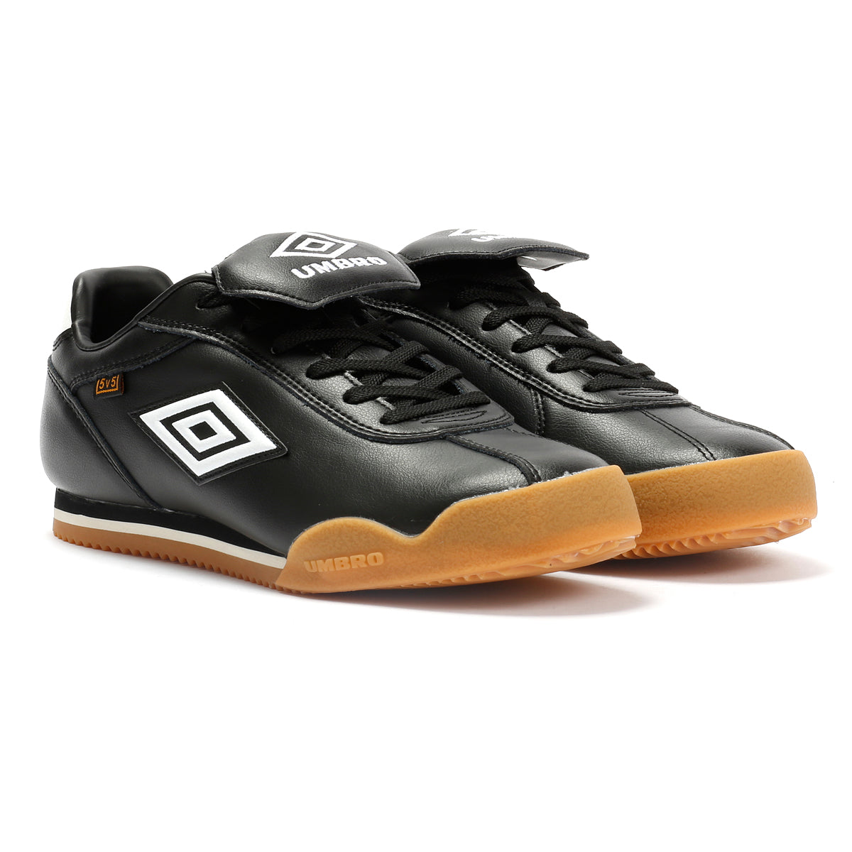 Umbro 5V5 Leather Black/Antique White Trainers