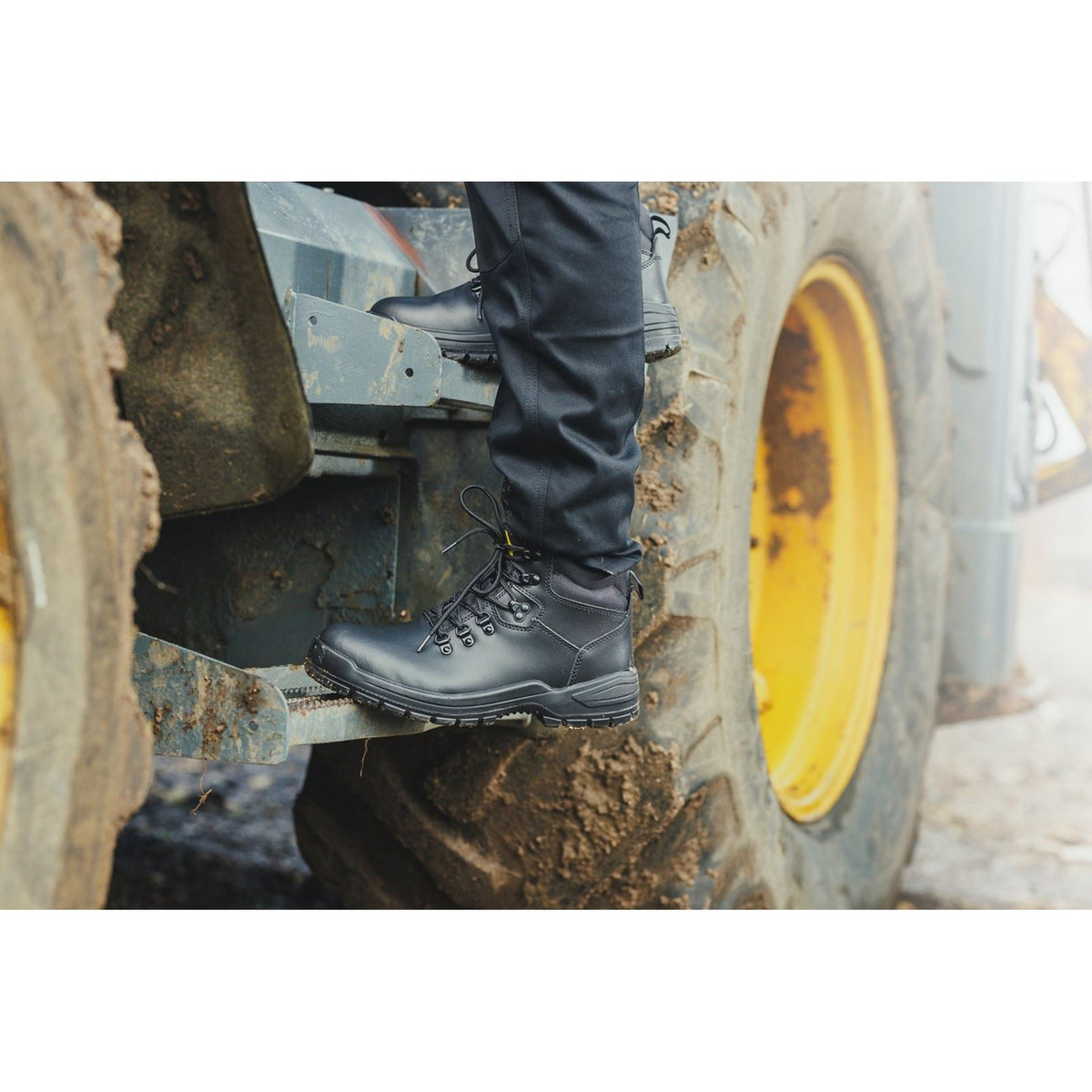 Amblers Safety 258 Leather Black