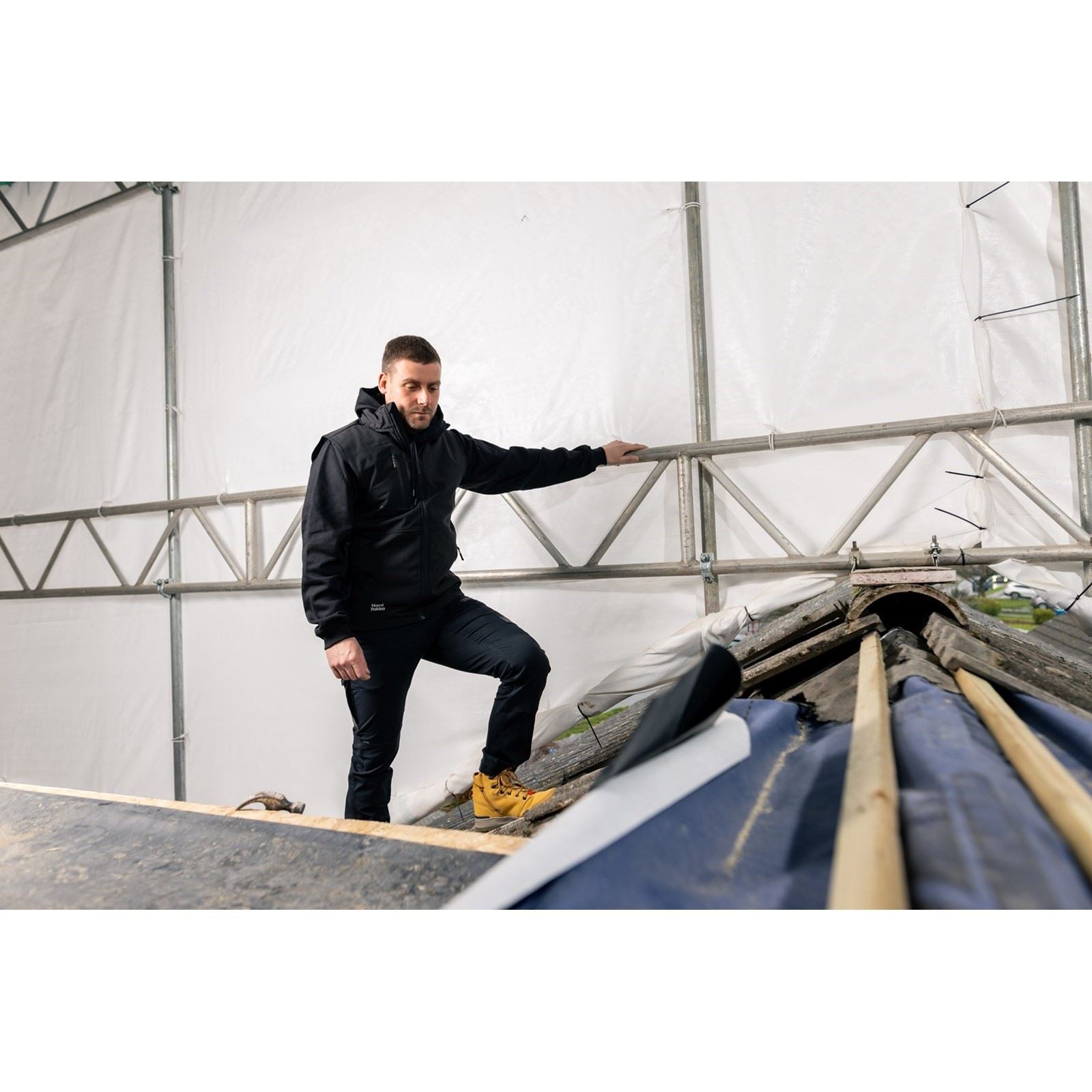 Hard Yakka Toughmaxx Men's Black Gilets