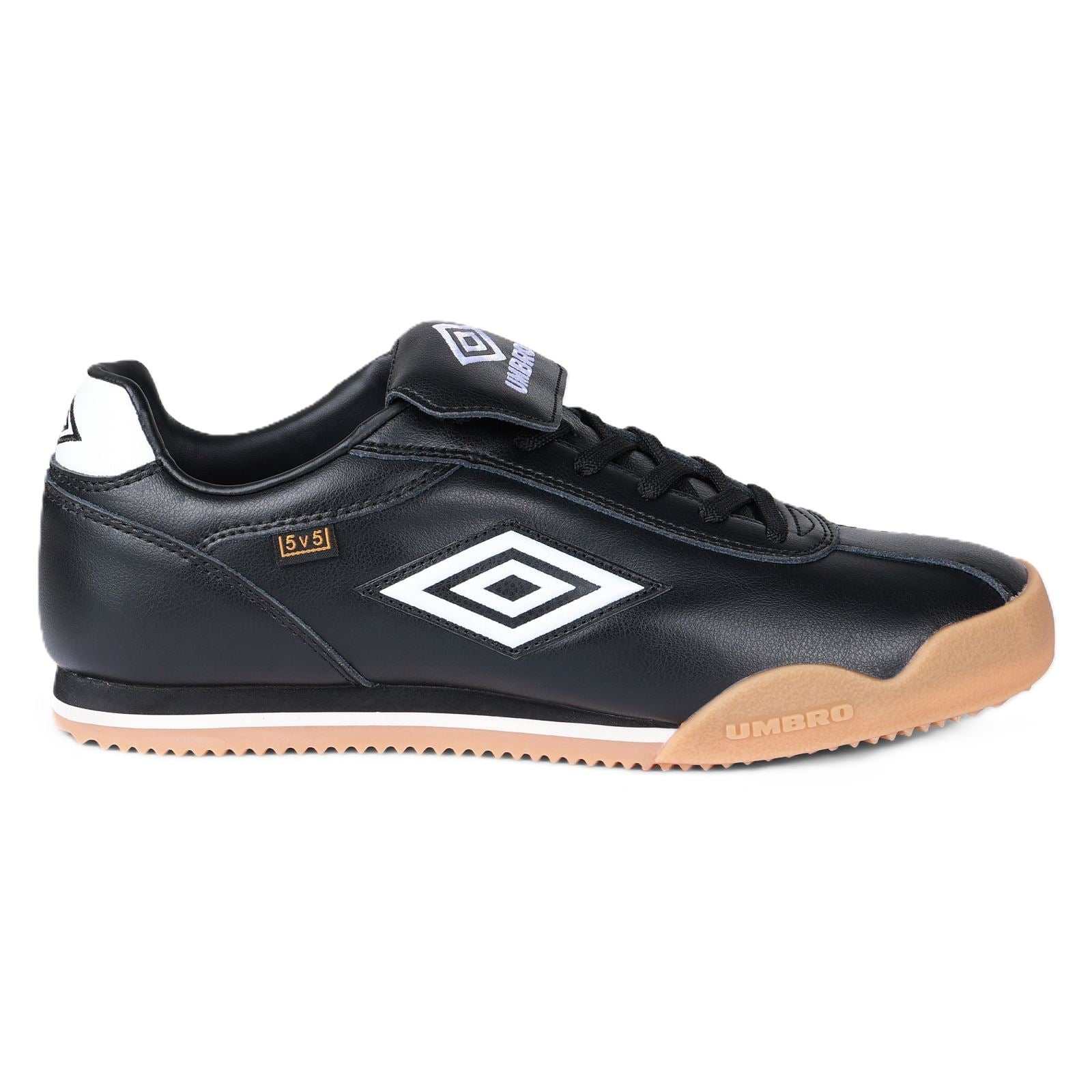 Umbro 5V5 Leather Black/Antique White Trainers