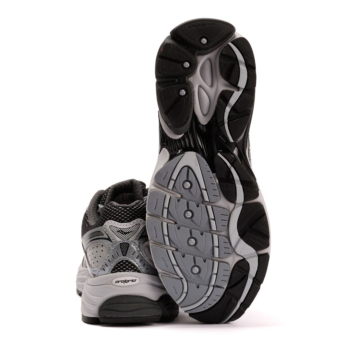 Saucony Progrid Omni 9 Microchip Trainers